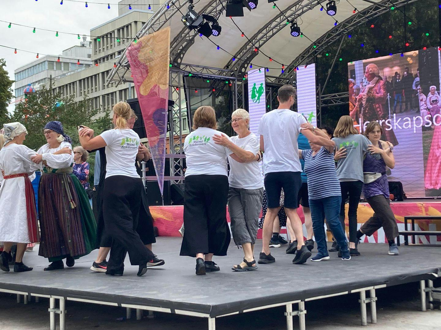 230818 Malmö Folkdansare Malmö Fetsivalen-2