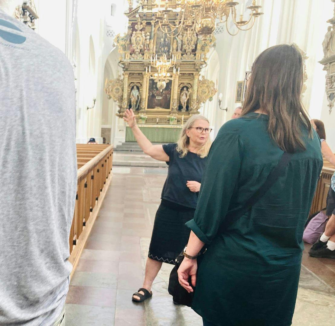 Guidad tur: Guds ehre och denne kirke til en ziraht 